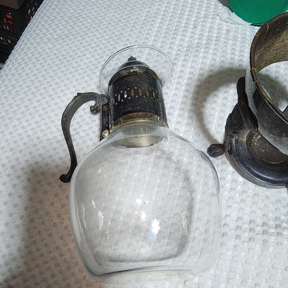 VINTAGE SILVER PLATED BASE  EUC COFFEE TEA GLASS CARAFE WARMER SET - Picture 3 of 11